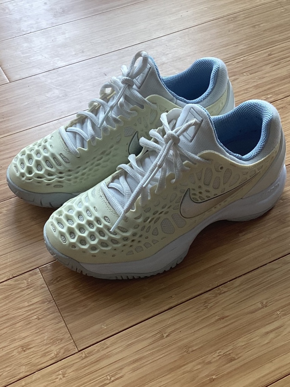 Nike Zoom Cage 3 Women’s Hard Court Tennis Shoes Size 6